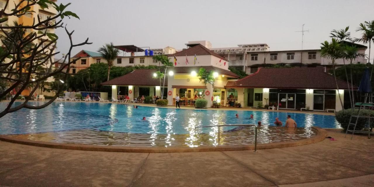View Talay 1B By Fernando Apartment Pattaya Luaran gambar